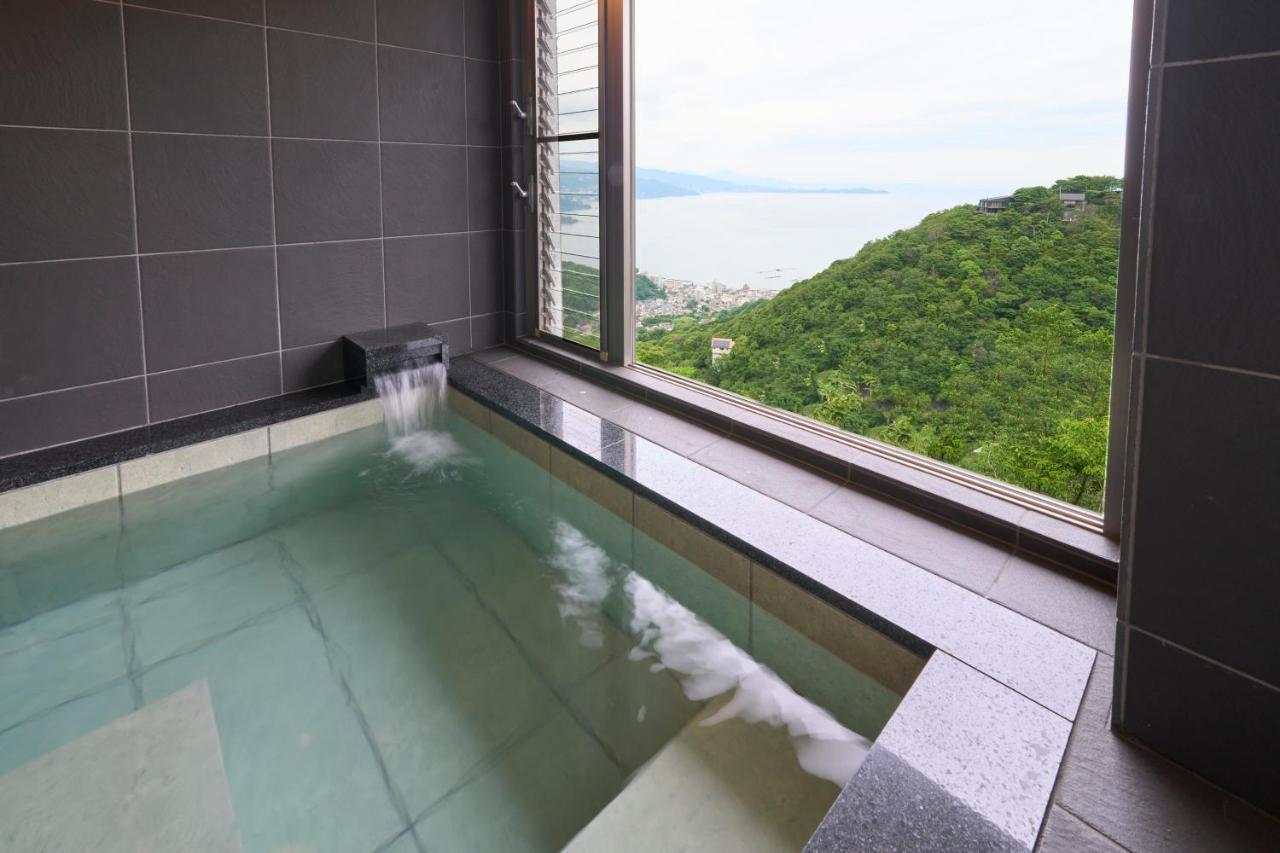 Suite Villa Ocean View Minami-Atami Atami  Exteriér fotografie