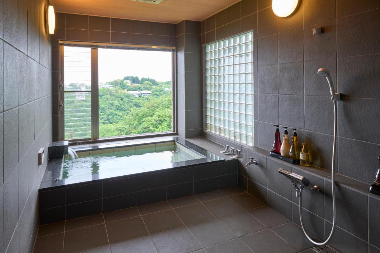 Suite Villa Ocean View Minami-Atami Atami  Exteriér fotografie